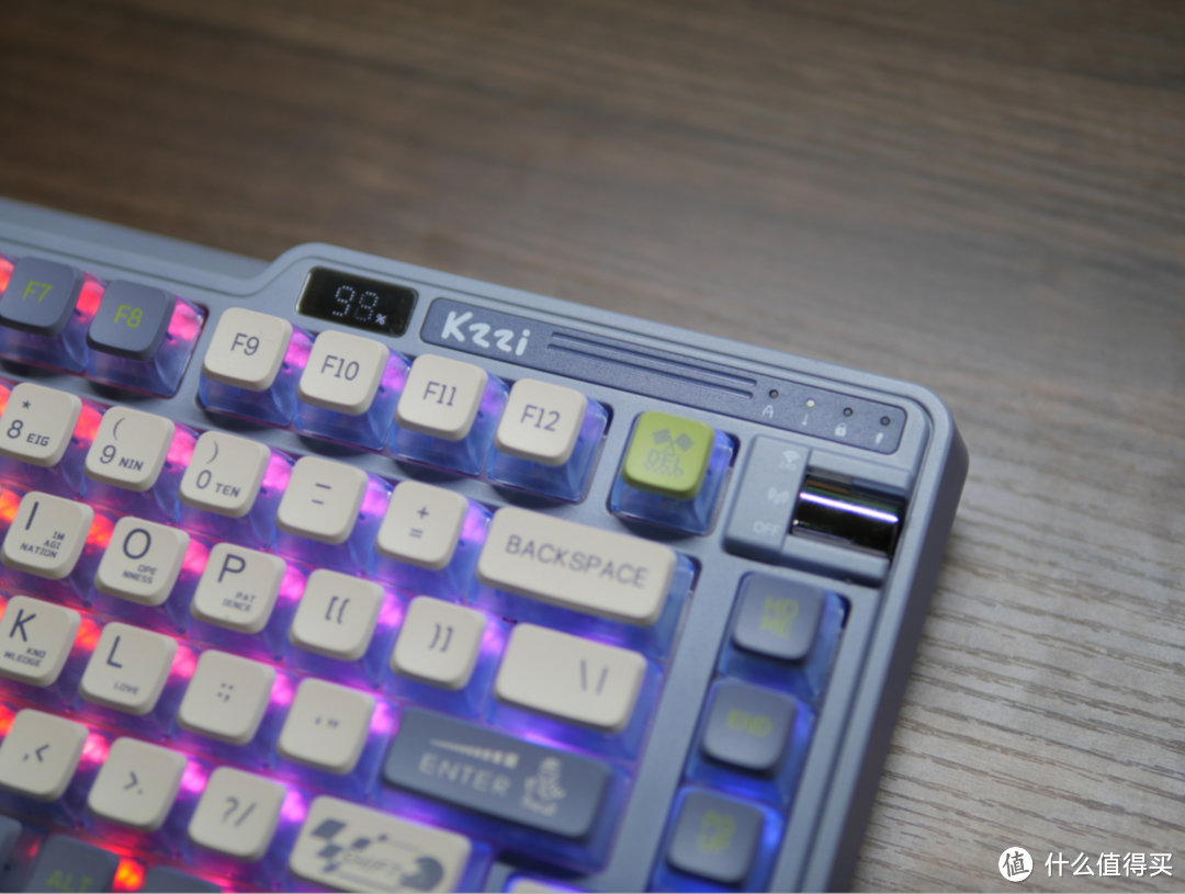 TOP+GAS，一把键盘可以体验两大客制化入门经典的珂芝K75炫彩版拆解评测