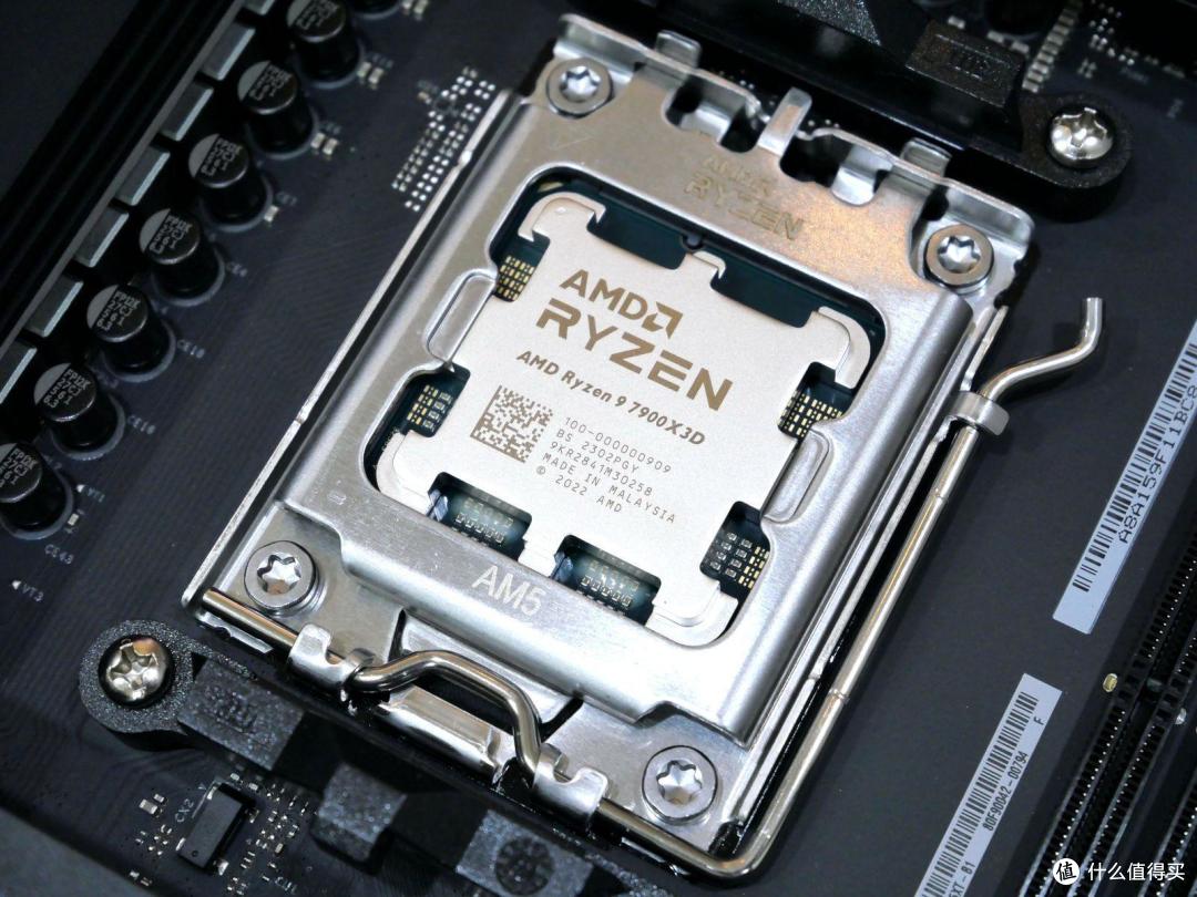 基于锐龙9 7900X 3D+RTX 4080打造客厅的游戏平台,这下舒爽了!