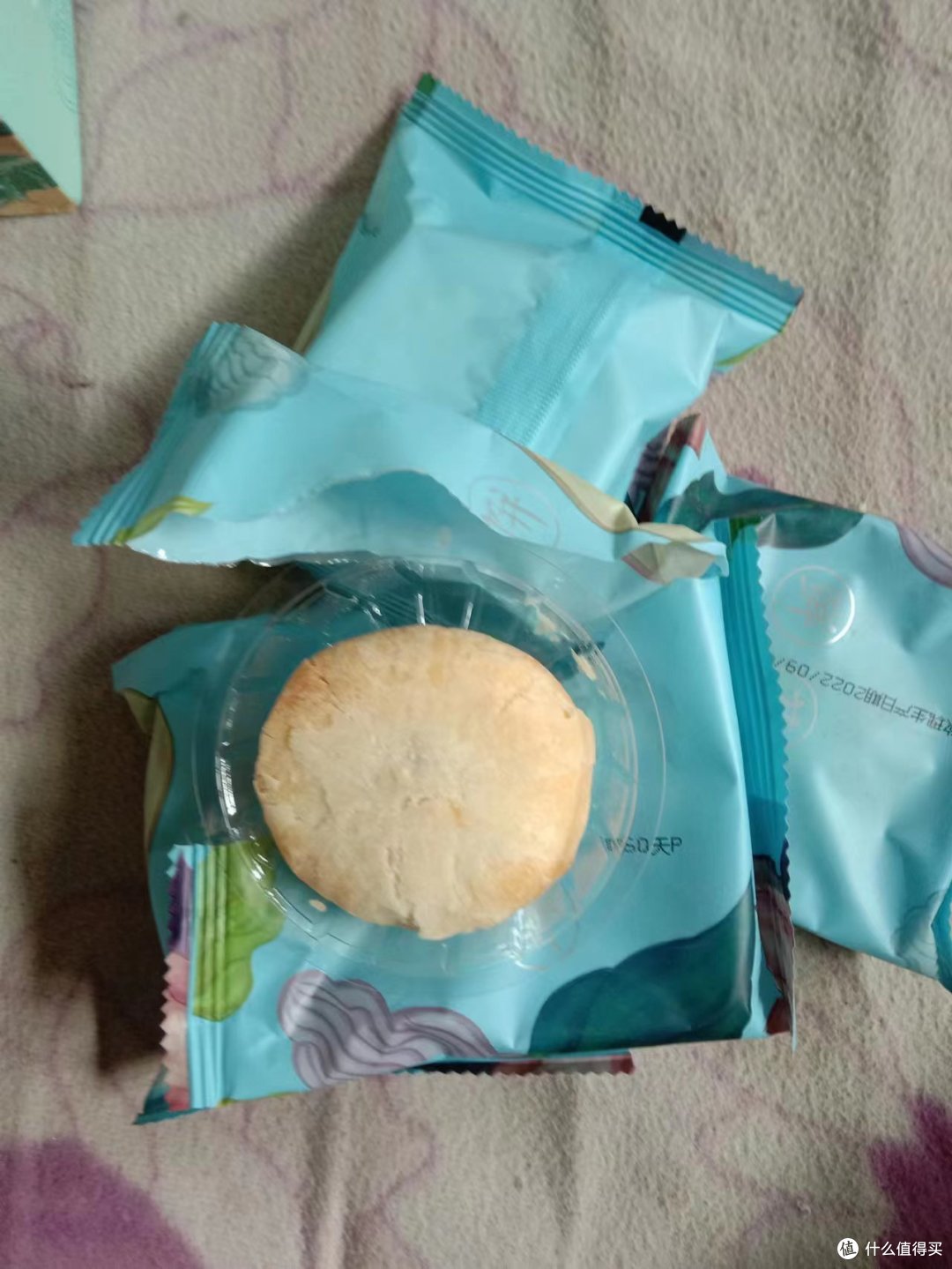 美味可口的玫瑰鲜花饼,酥酥脆脆,又香又甜