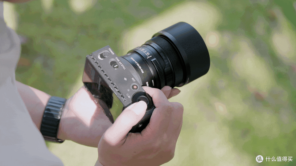 高颜值、小体积镜头首选！适马17mm F4 50mm F2镜头测评