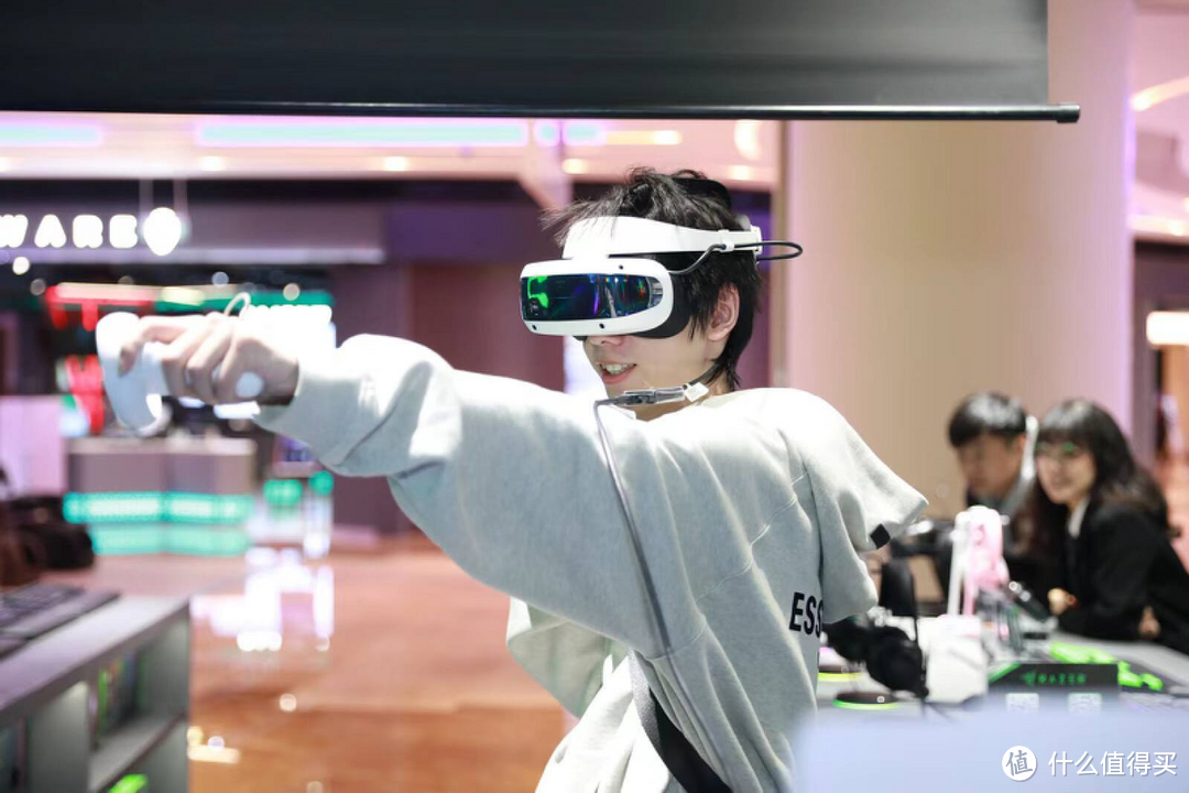 大朋VR举办首届玩家见面会，以“热爱”为名回馈忠实用户。