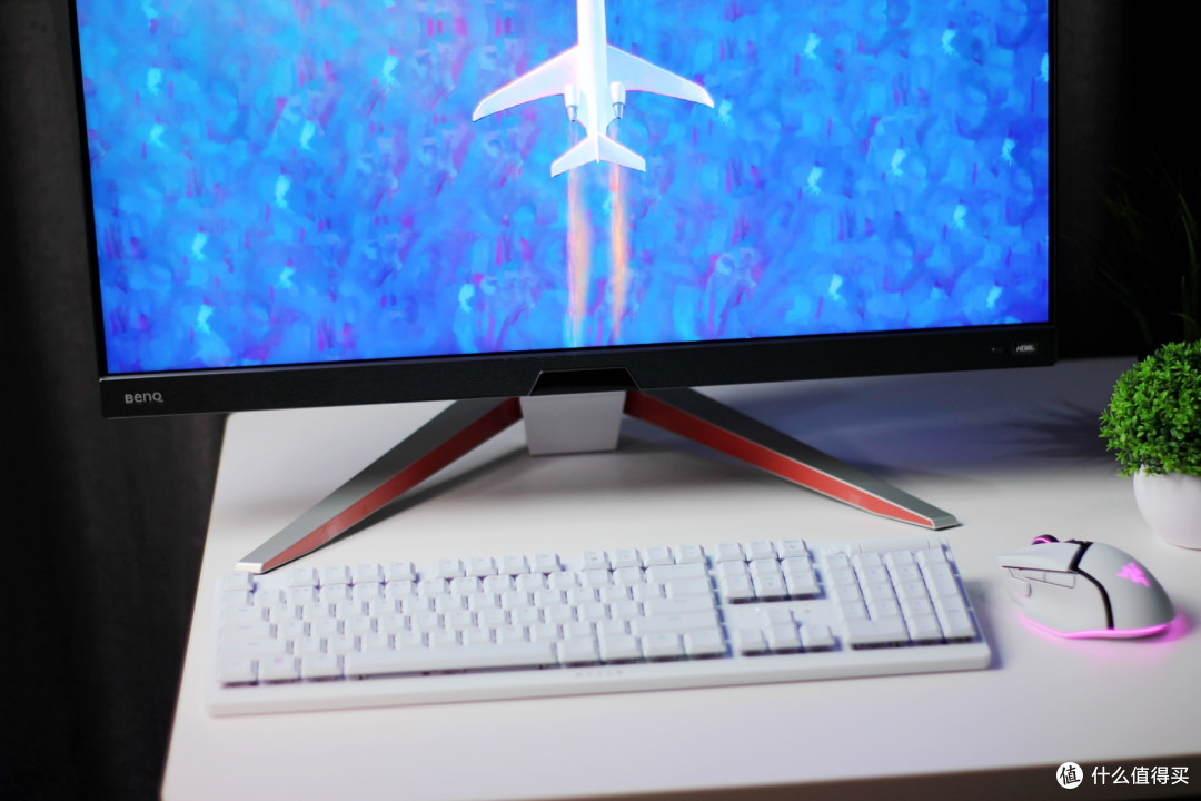RTX4090显卡有了,电竞娱乐外设怎么选?看看这套白色RGB全家桶吧!