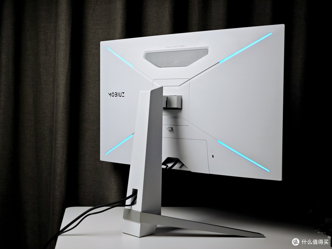 RTX4090显卡有了,电竞娱乐外设怎么选?看看这套白色RGB全家桶吧!
