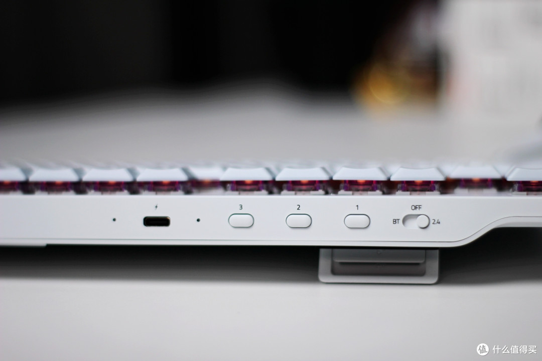 RTX4090显卡有了,电竞娱乐外设怎么选?看看这套白色RGB全家桶吧!