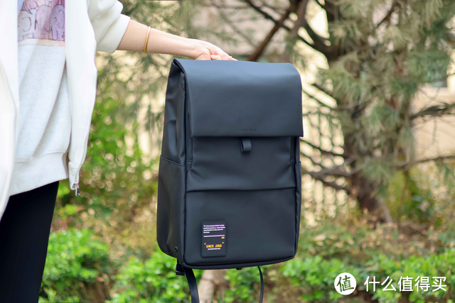 地平线8号MOMENT休闲背包，兼顾颜值与实用性的全能背包