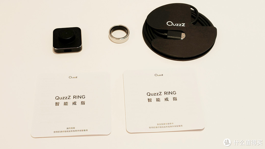 不喜欢带智能手环和智能手表咋办？可以试一下智能戒指（QuzzZ RING），小巧轻便很容易忘记它的存在！