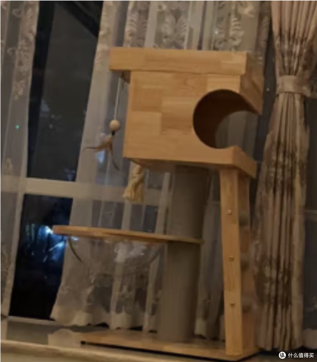 增加猫猫幸福感的必备好物—猫爬架