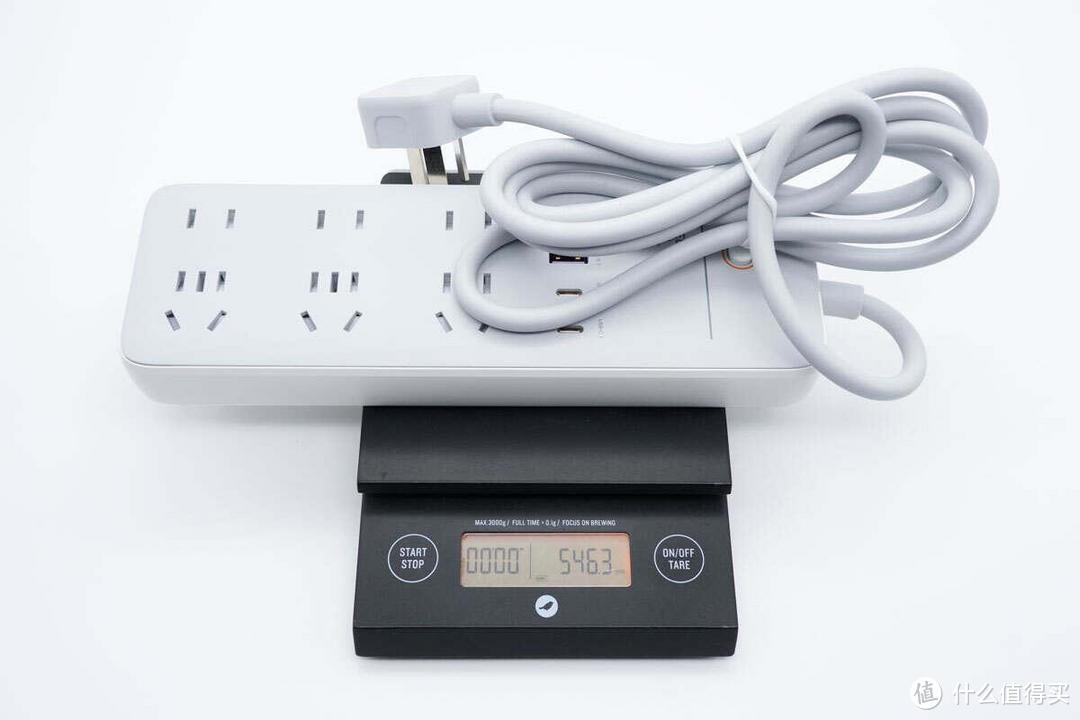 PD 65W 快充,更懂你的设备,绿联 65W 六位总控延长线插座