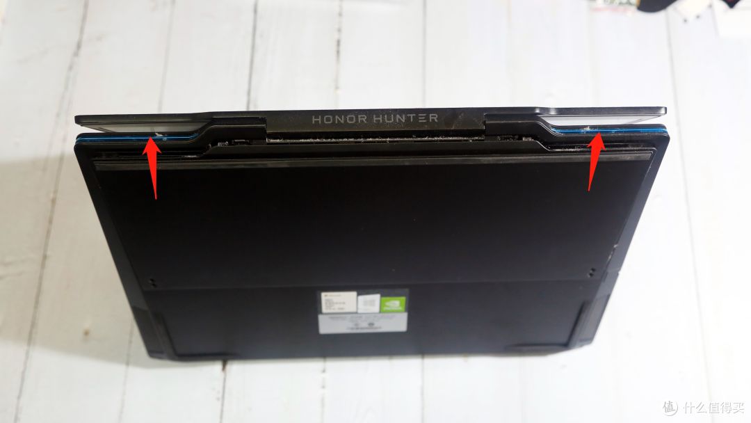 荣耀猎人V700升级1T固态硬盘+32G内存条,轻松解决存储和运行速度问题