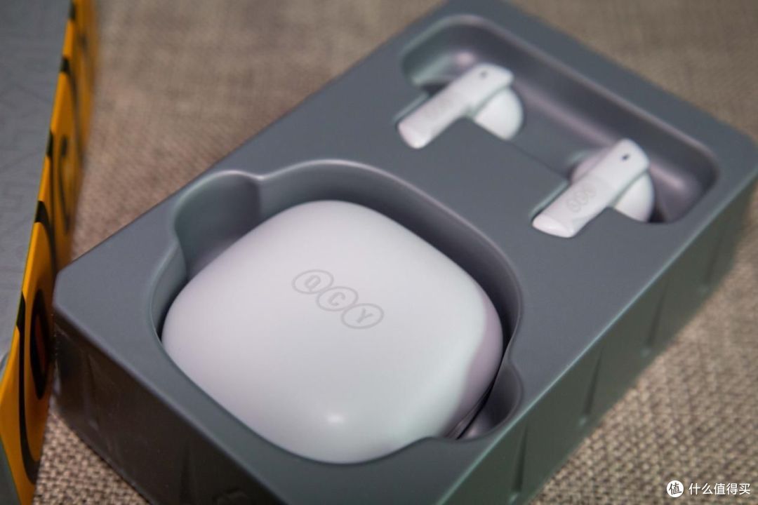 好看实用还不贵!QCY MeloBuds ANC蓝牙耳机