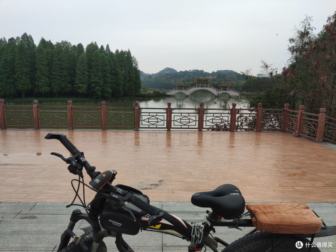 星湖北门