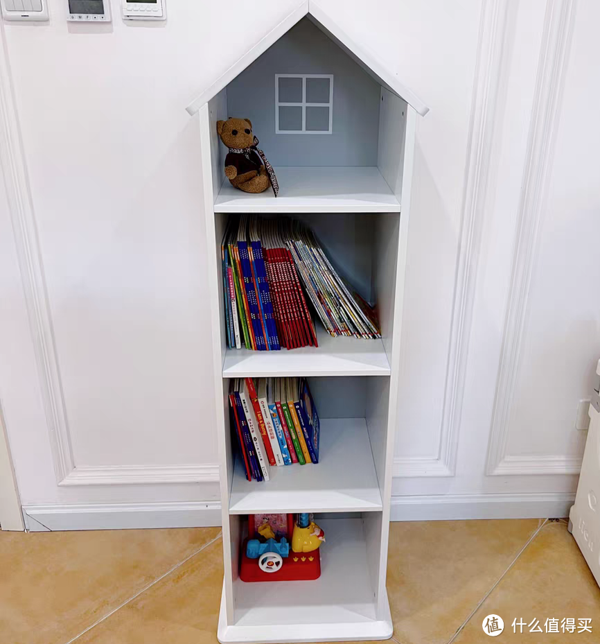 儿童房里不可缺少的书架