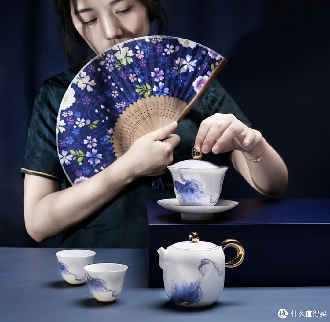 品味中国传统文化，金镶玉手工绘制功夫茶具套装为您带来的独特魅力和卓越品质
