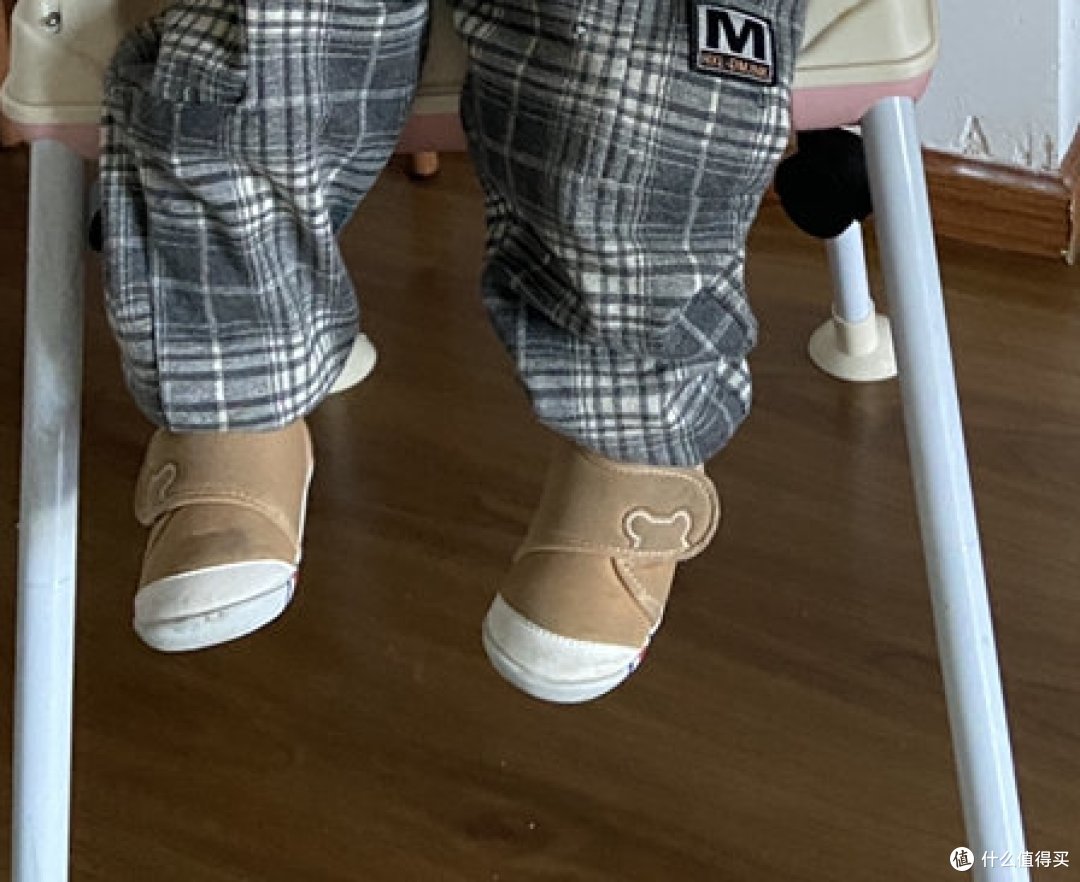 妈妈买的第一双宝宝鞋