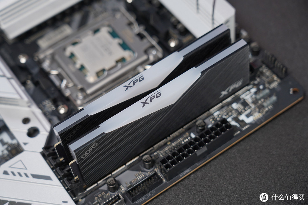 42寸 4K桌面配置升级:华擎X670E钢铁传奇+RTX4070ti装机show