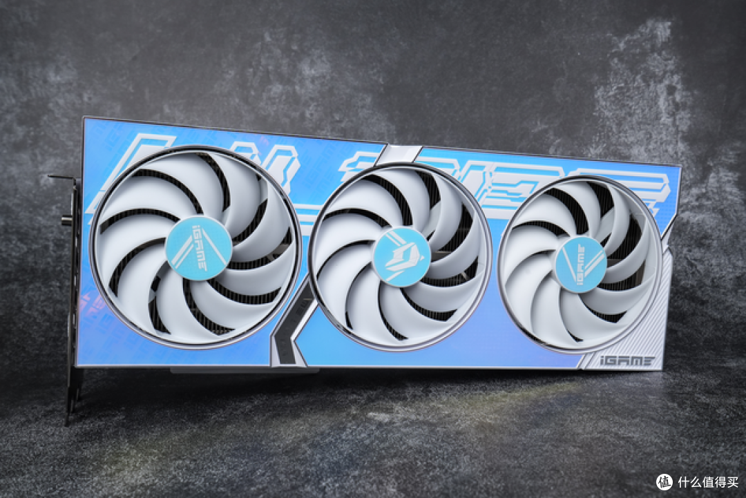 【首发】RTX 4070开箱测评,iGame RTX 4070 Ultra W V2