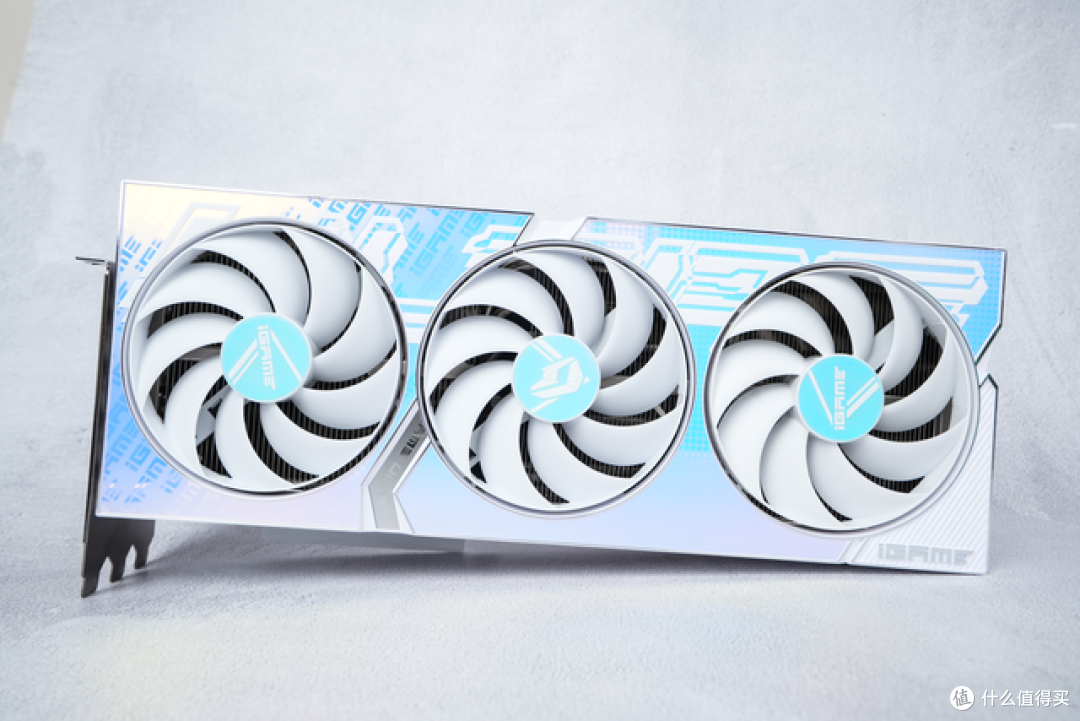 【首发】RTX 4070开箱测评,iGame RTX 4070 Ultra W V2