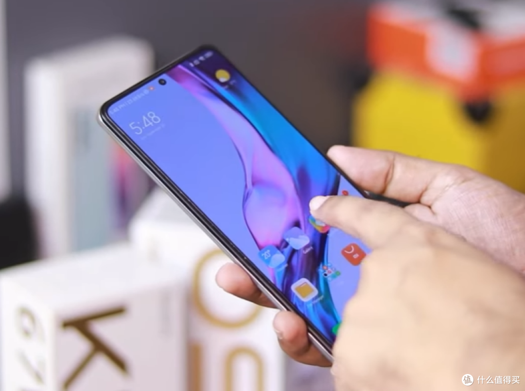 12万台仅用5分钟售空,12GB+256GB,红米120W快充旗舰跌至2789元