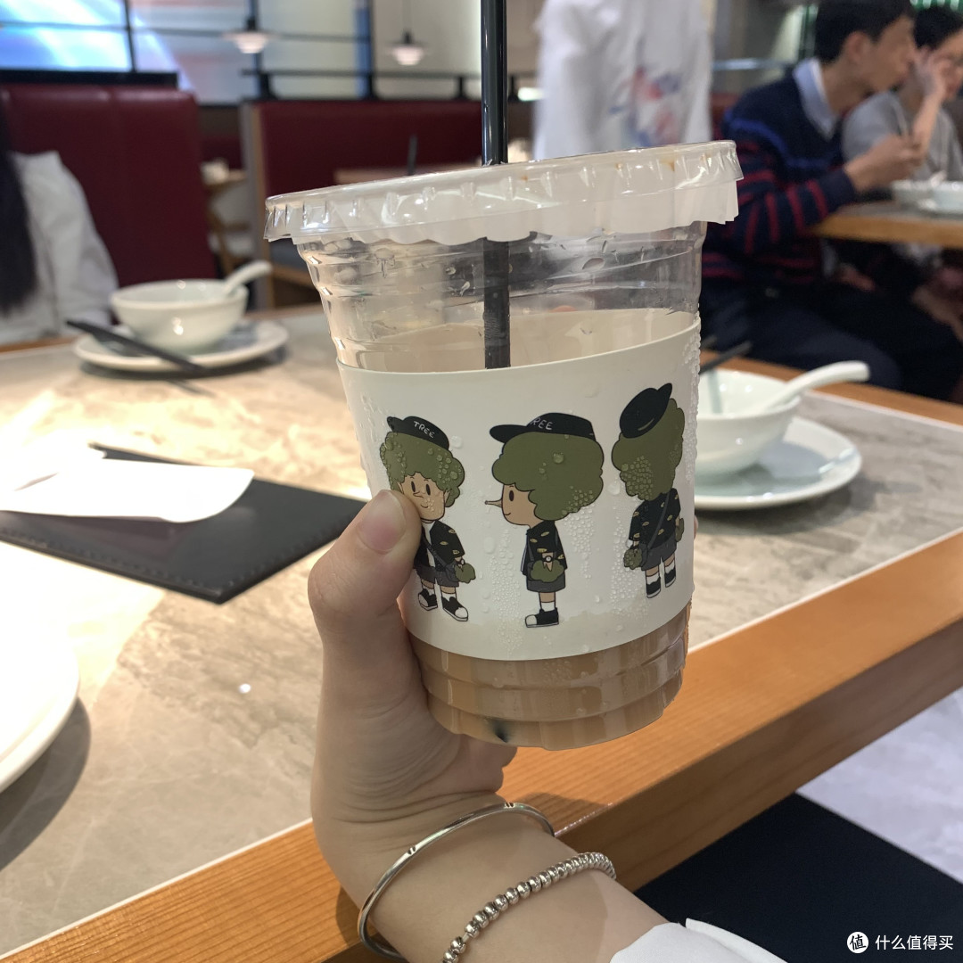 拜托喝奶茶真的是一件很幸福的事情