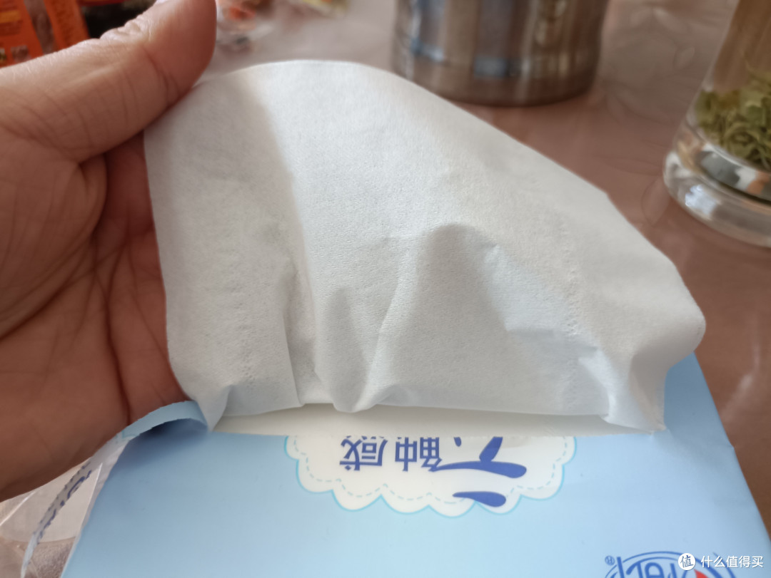 家用轻薄抽纸,三层纸张薄是薄了点,但是够用了!