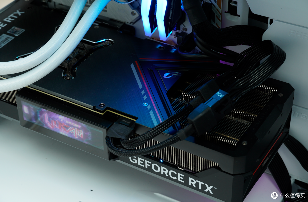 万元装机最优选，2K游戏甜品卡 iGame GeForce RTX 4070 Vulcan OC 首发测评