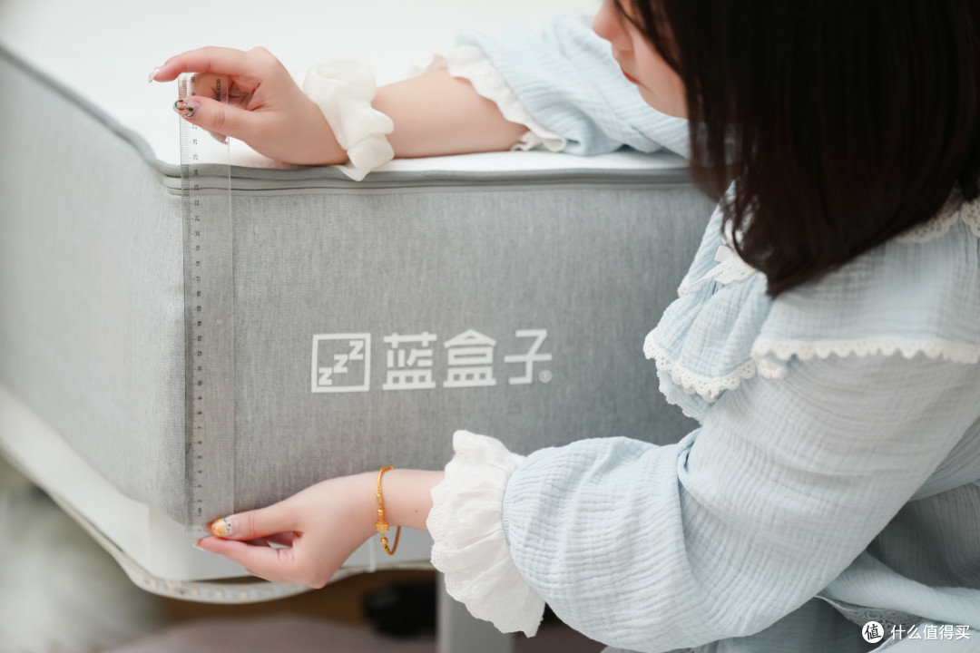 舒缓上班劳累,床垫你该怎么睡?来谈一谈正确的睡姿和床垫的选购!