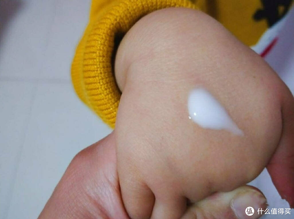婴儿山茶油乳，带给你的宝宝清爽水润好肌肤
