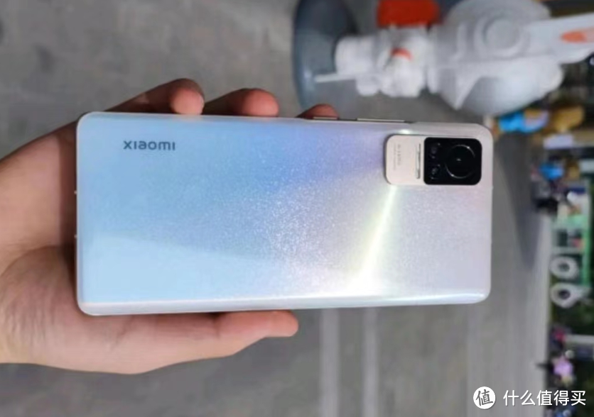 上市时2599,如今1659,8GB+256GB的小米5G
