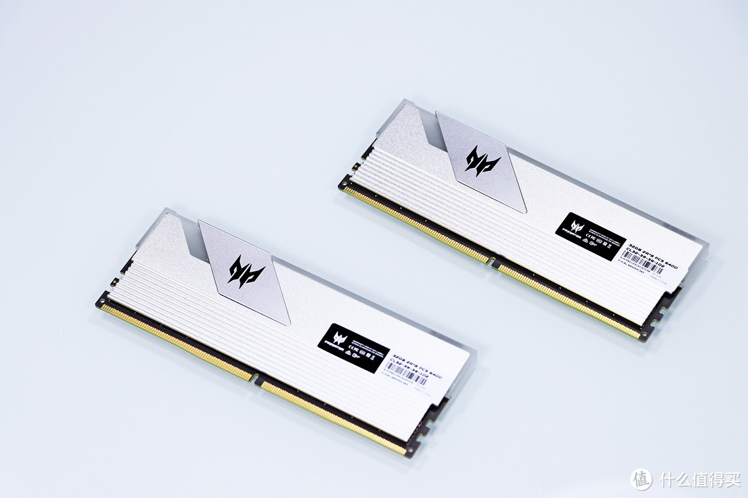 宏碁掠夺者  Vesta II 炫光星舰 DDR5 6400 (C32）32GB*2 高频率+大容量，真香！