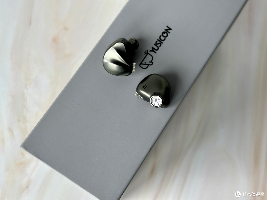 试听余音sg-01:手机党听歌可以闭眼入的hifi耳机