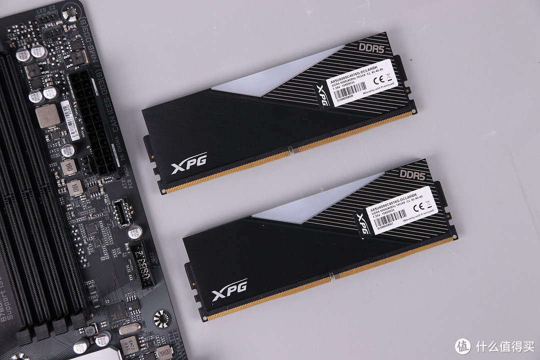 技嘉小雕够给力,b760m主板 13700k 索泰4080,4k游戏无压力跑分超270万