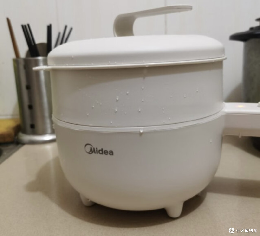 小家电,电煮锅,小巧实用。