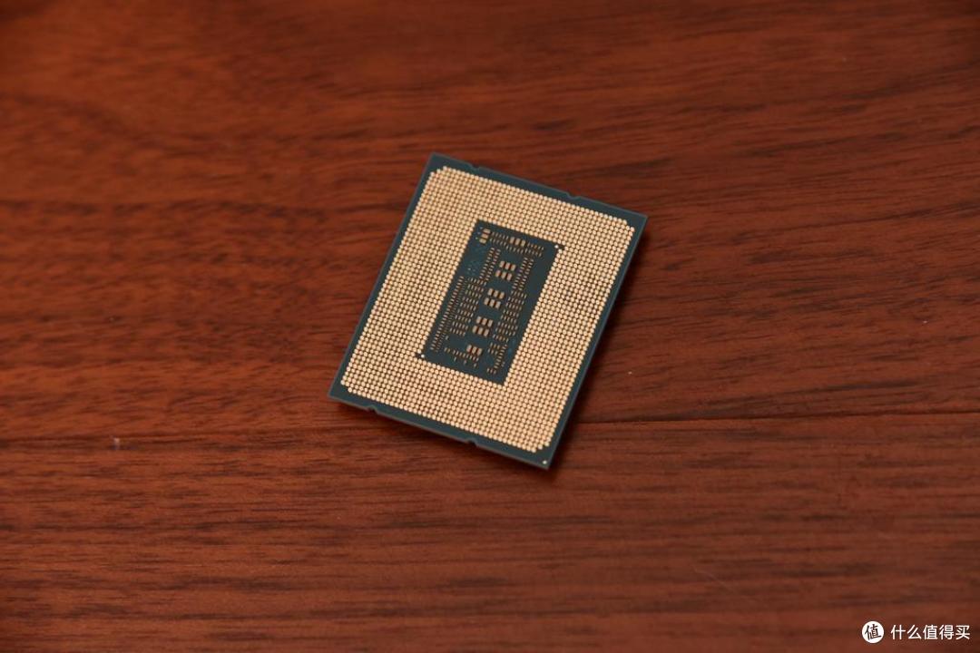 尺有所长,寸有所短,13600KF与13600,谁更值得买?