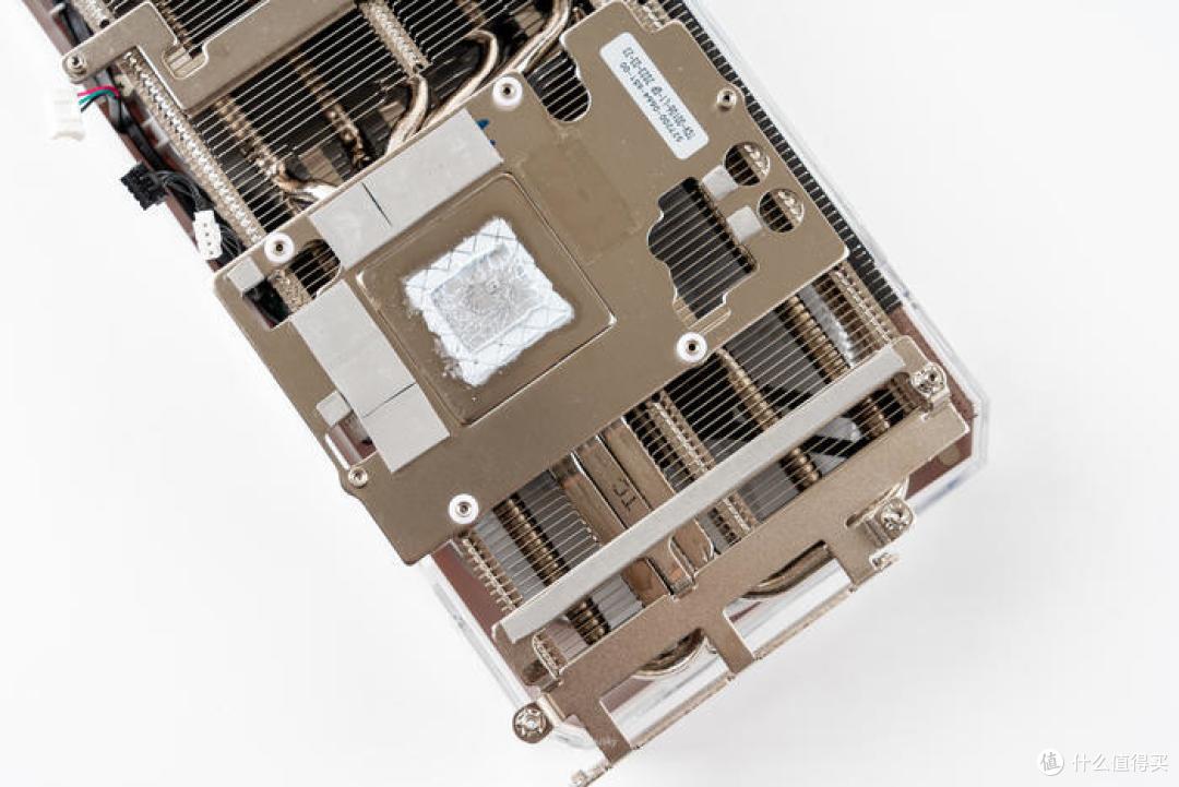 2K高刷的清凉之选——影驰 GeForce RTX4070 星曜 OC 12GB 显卡开箱测试