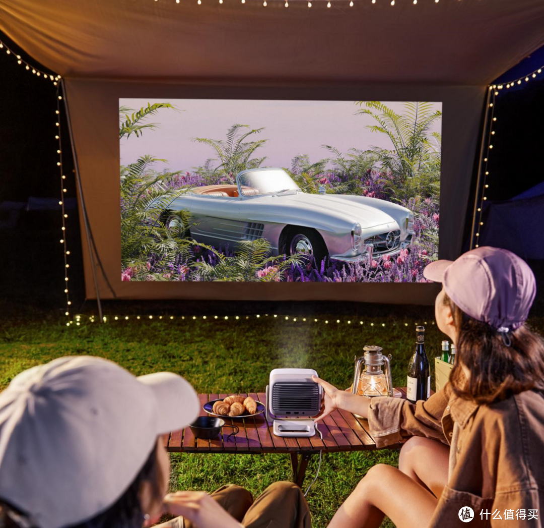 坚果投影 N1 新品上市，三色激光变身移动投影，让电影院随身携带