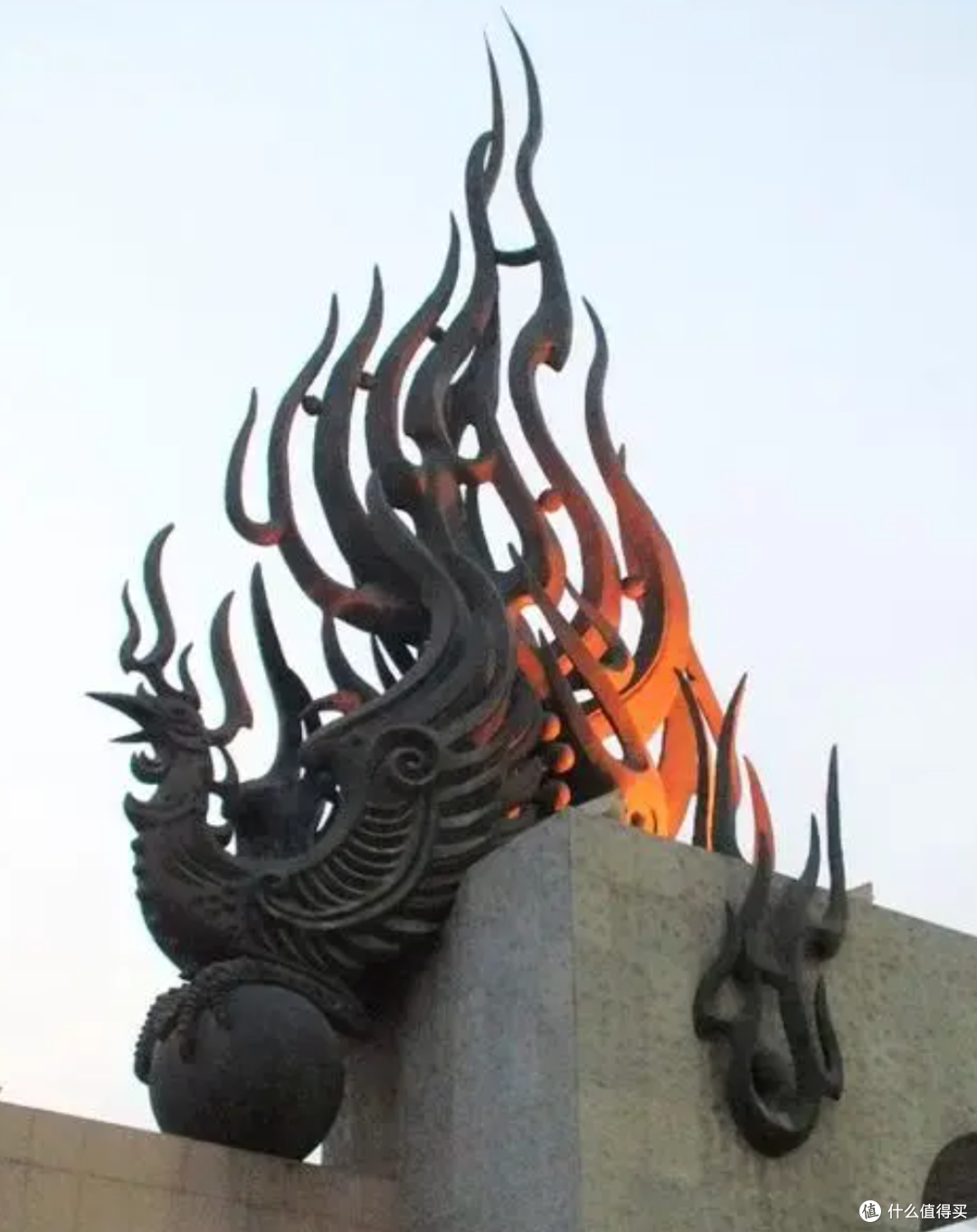 “蚌埠住了”和《长月烬明》还能梦幻联动？