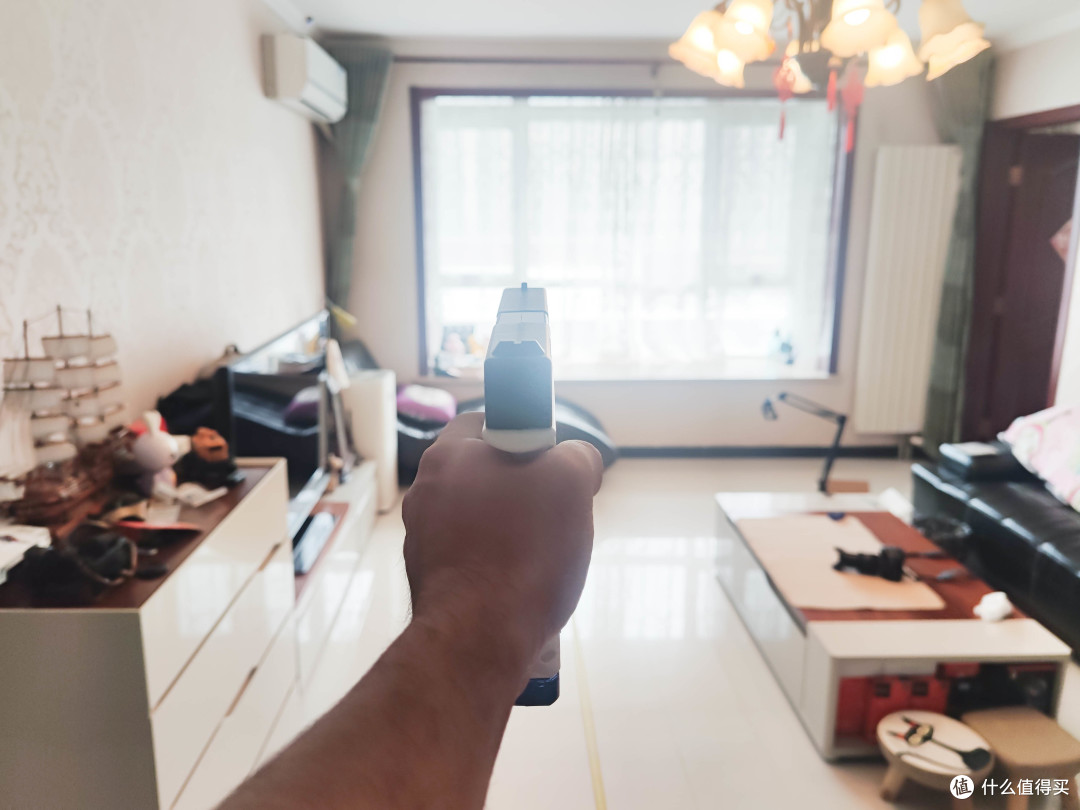 半自动连击80发不卡壳:9块9入手双弹夹Glock机械水枪玩具晒个单