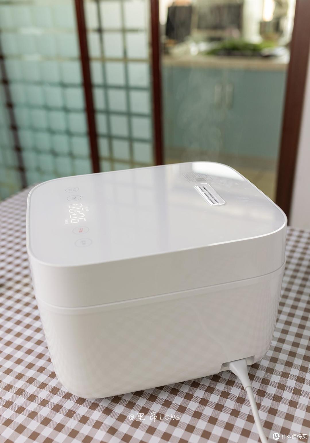 实用型：米家快煮电饭煲25分钟煮好饭，很快也很好。