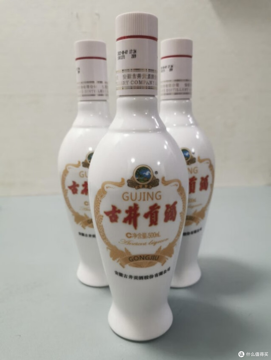 宴请饭局,不论职位高低,千万别带这3种酒,没面子不说还显磕碜