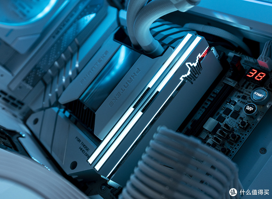 轻松超8000MHz!影驰HOF PRO DDR5-7200MHz众测体验报告