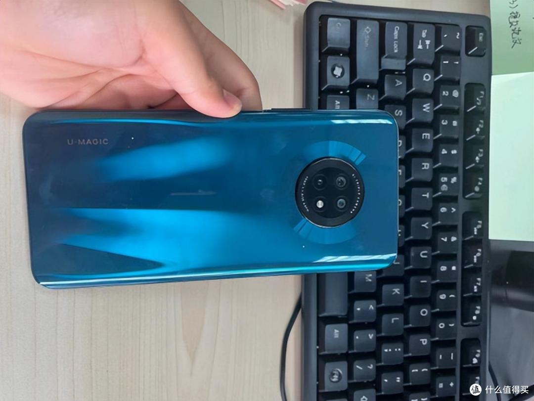 仅1098,入门级5G手机,8GB+128GB