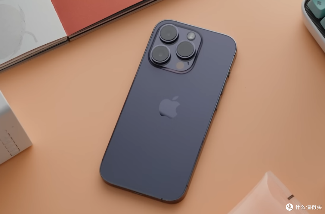 iPhone14Pro沦为“廉价机”,直降1520元,硬刚国产高端机