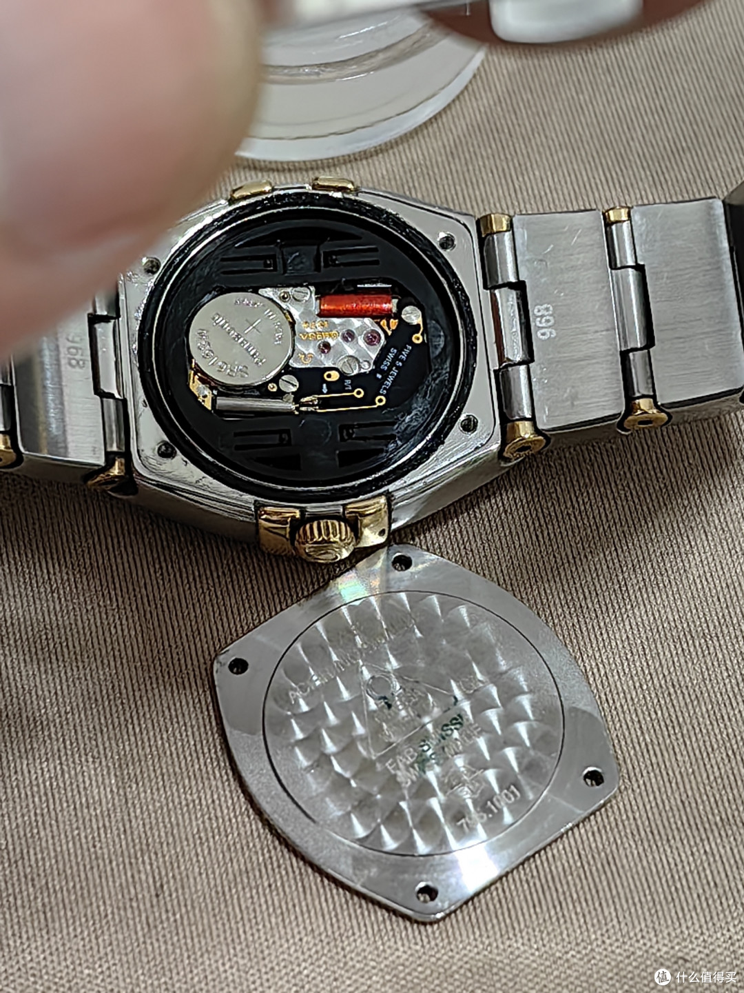 自己动手给欧米茄星座更换电池