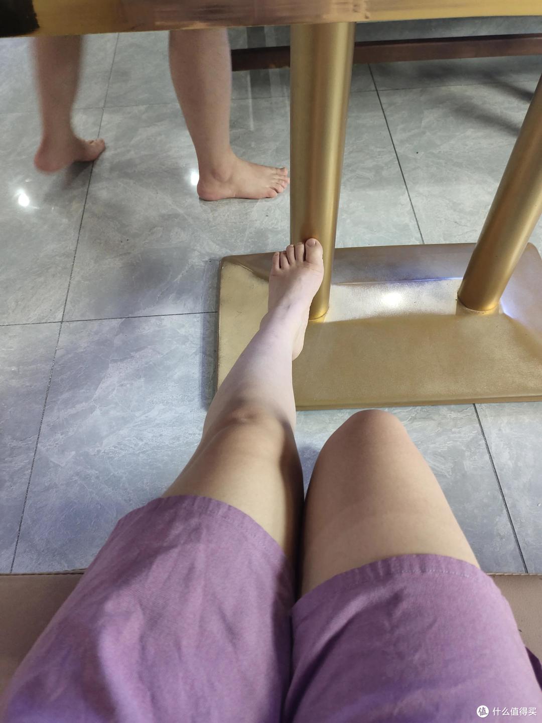 在北方,零下20多度,呵气成霜的温度,在澡堂子里,一泡就是一两个小时