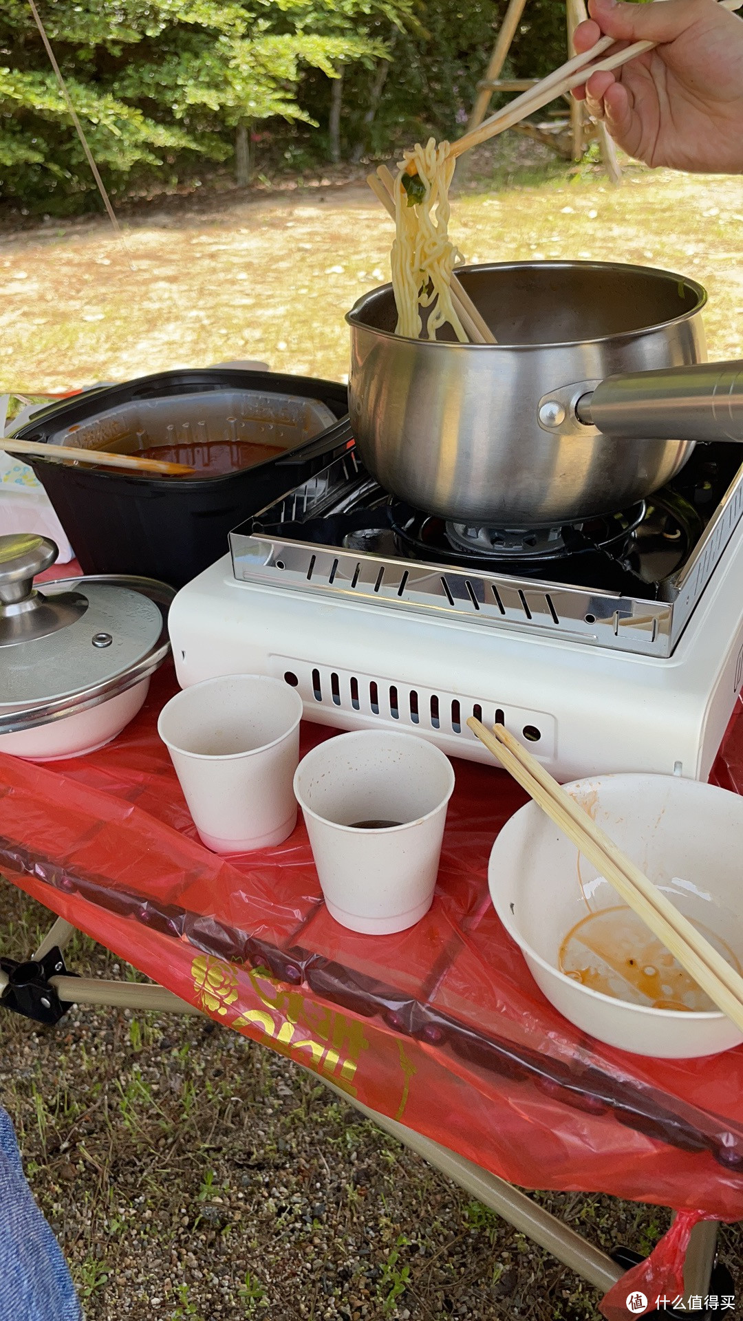 露营必备！这款小锅让泡面变美食