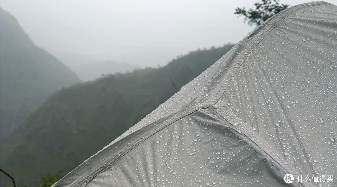 户外露营如何应对下雨天气