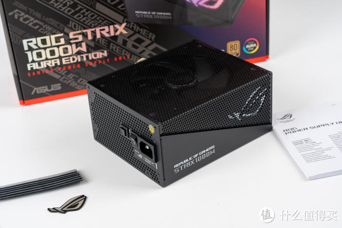 ROG 创世神分体水冷装机展示 —— HYPERION GR701冰蓝大道