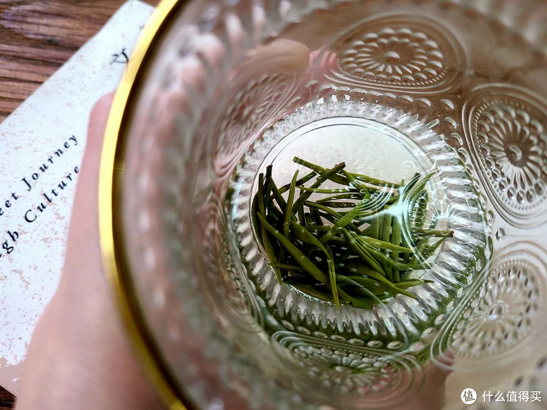 今年清明时节采摘的绿茶