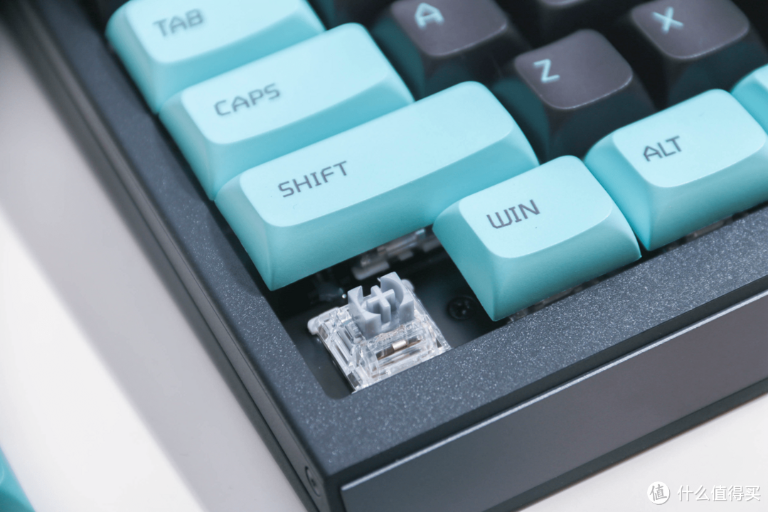 联想拯救者K7机械键盘评测：这么便宜真的没必要选小厂工模产品了