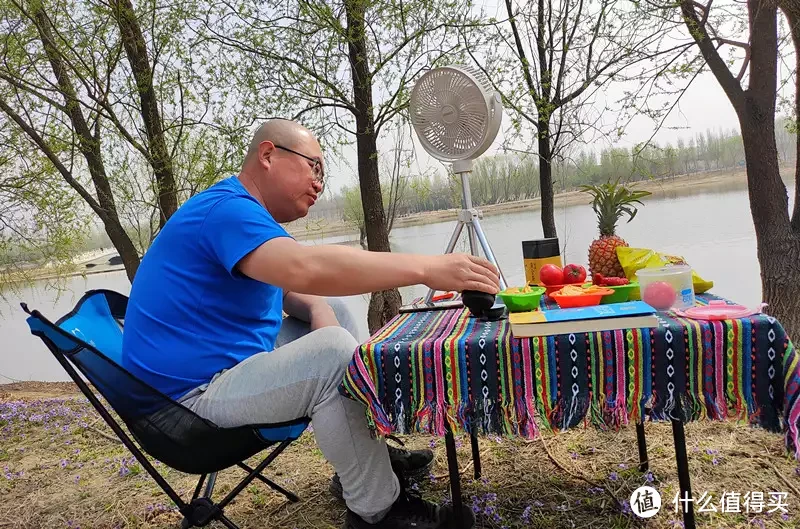 七彩叮当露营风扇，在炎炎夏日带给你一丝清凉